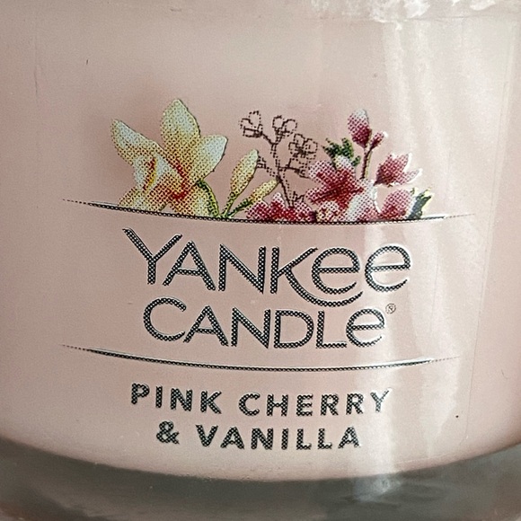 Yankee candle - Mini candle pink cherry & Vanilla scented 6 (1.3 oz) one wick - Picture 3 of 12